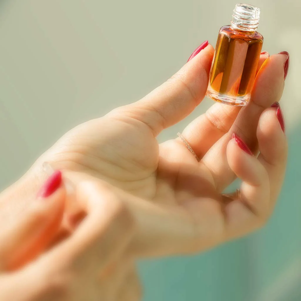 Captivating Fragrance: How to Wear Attar in the Spring Season