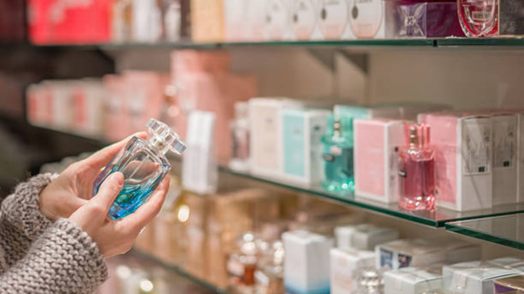 The Scent of Success: How Premium Perfumes Enhance Personal Branding