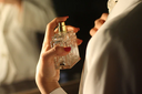 Smell Your Best: 5 Tips to Women on How to Wear Perfume